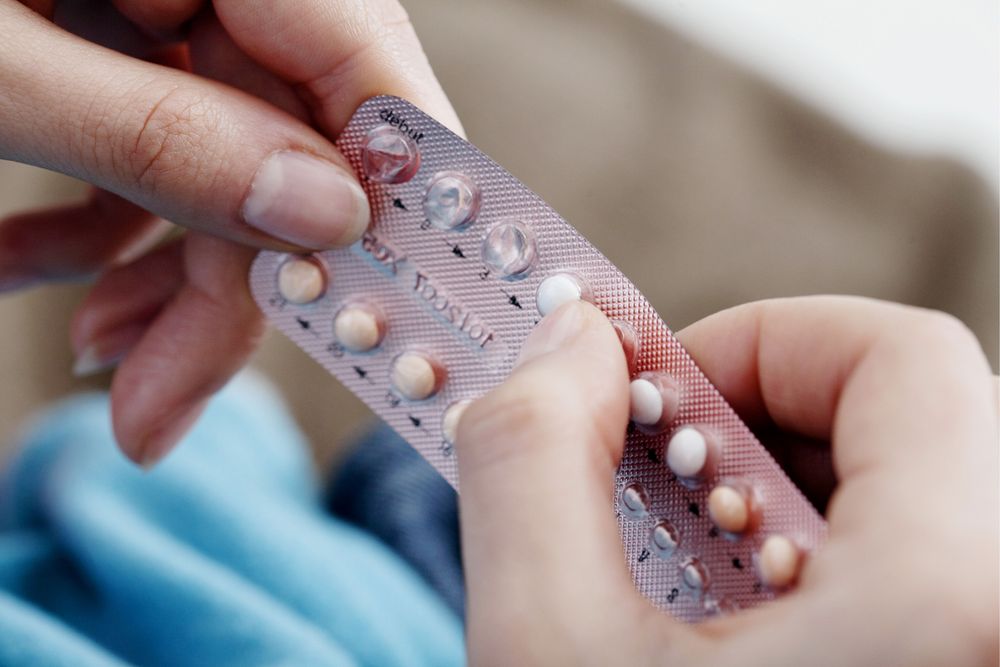 Uống thuốc tránh thai vẫn có thể mang thai?